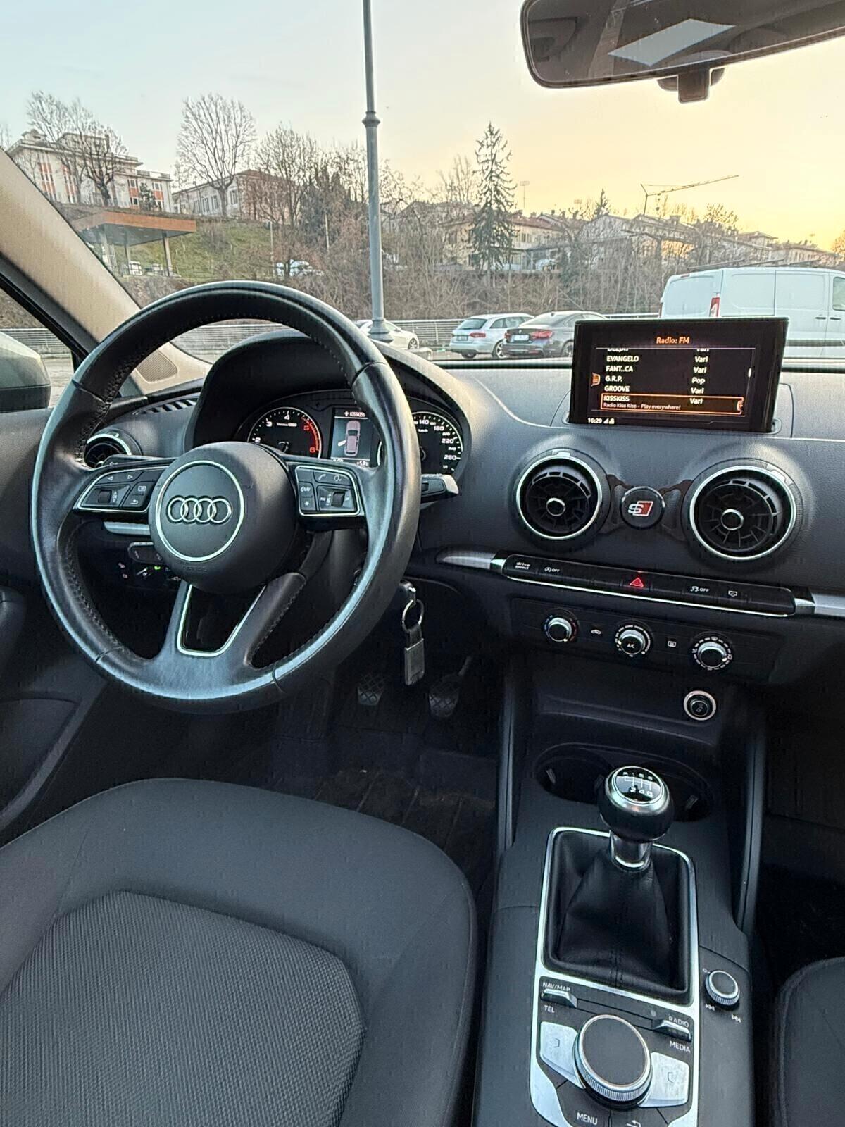 Audi A3 tetto apribile valutiamo usato/scambio