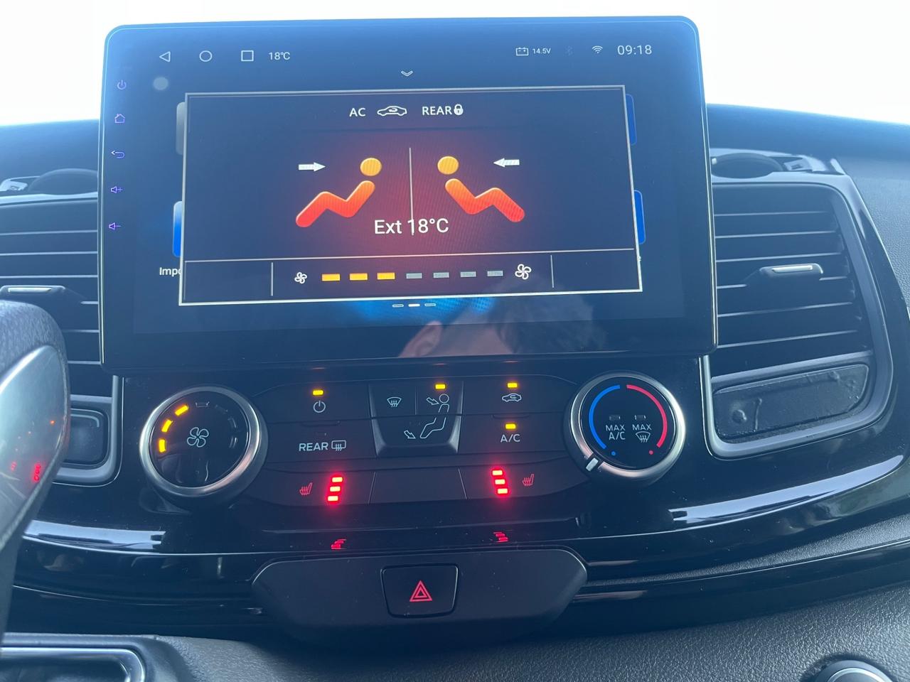 Ford Tourneo Custom 8/9 POSTI 2.0 TDCi Titanium