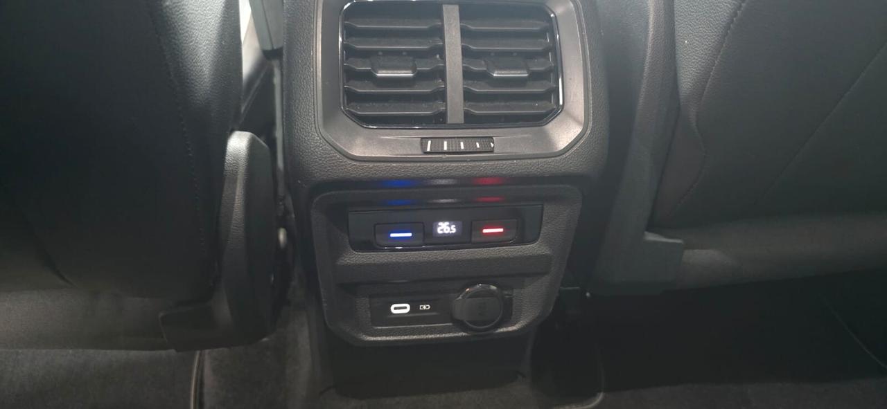 Volkswagen Tiguan 2.0 TDI 150 CV SCR DSG 4MOTION R-Line