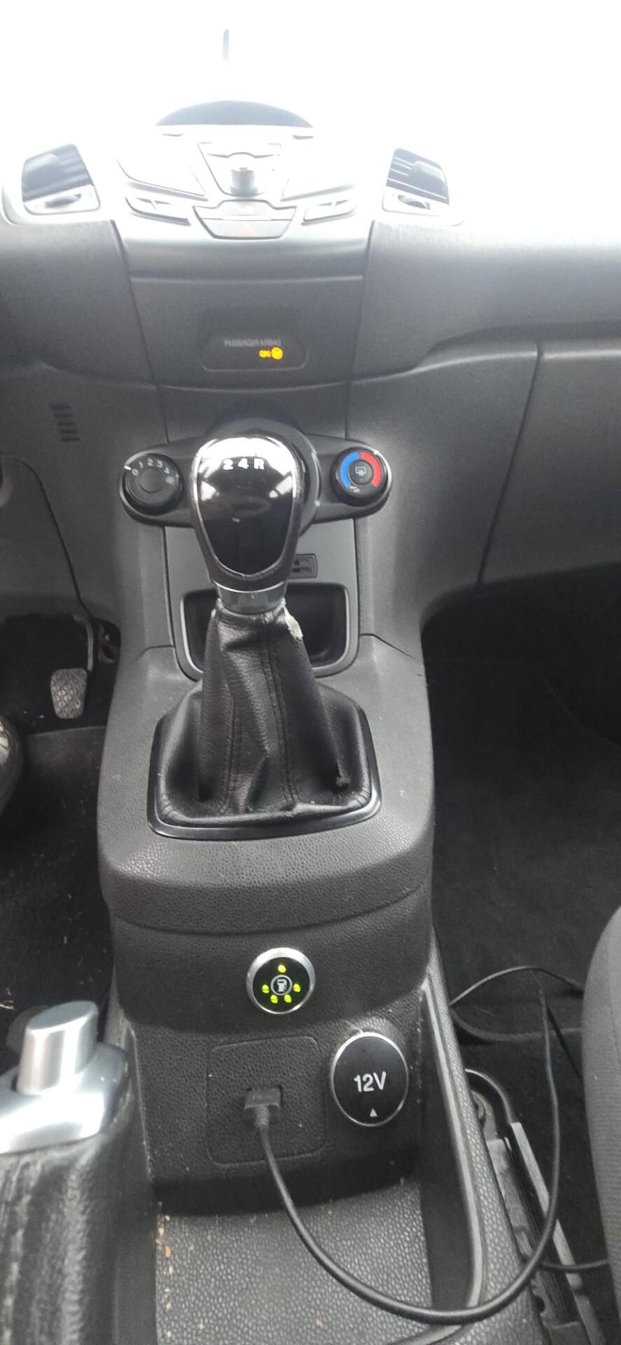 Ford Fiesta 1.4 3p. Bz.- GPL Titanium