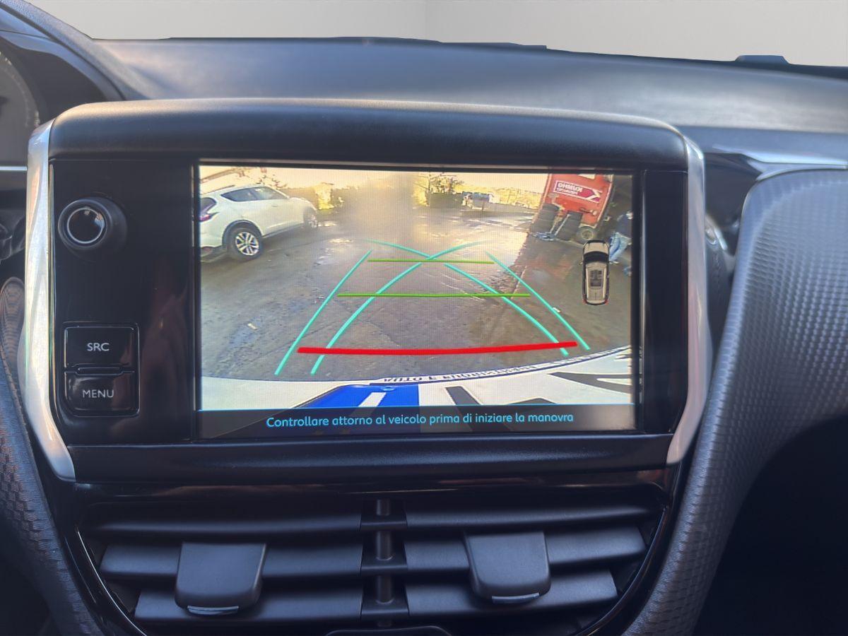 PEUGEOT - 2008 - 1.6 BlueHDi 102cv Black Matt bianco perla