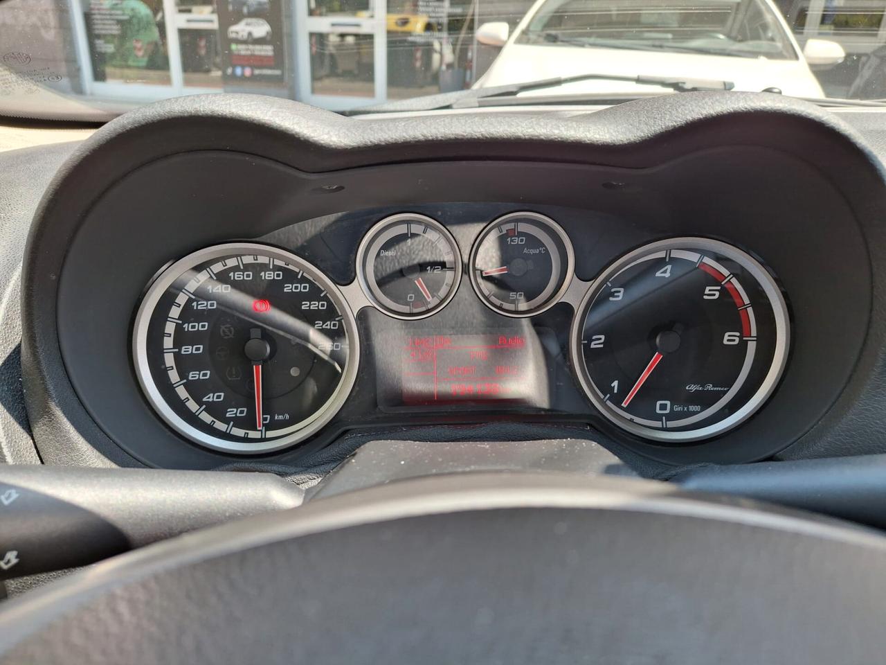 Alfa Romeo MiTo 1.3 JTDm 85 CV S&S Upload
