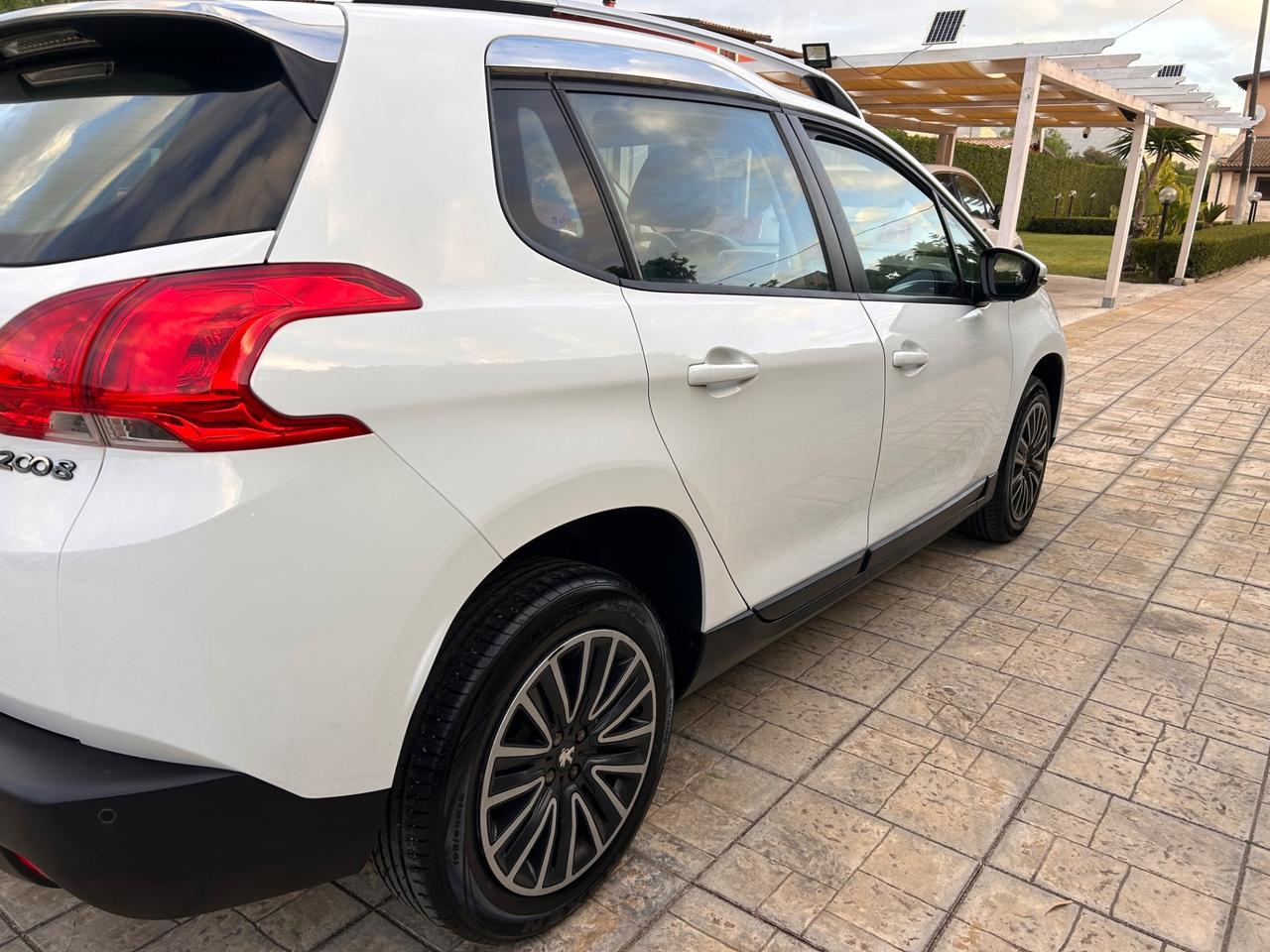 Peugeot 2008 BlueHDi 75 Active