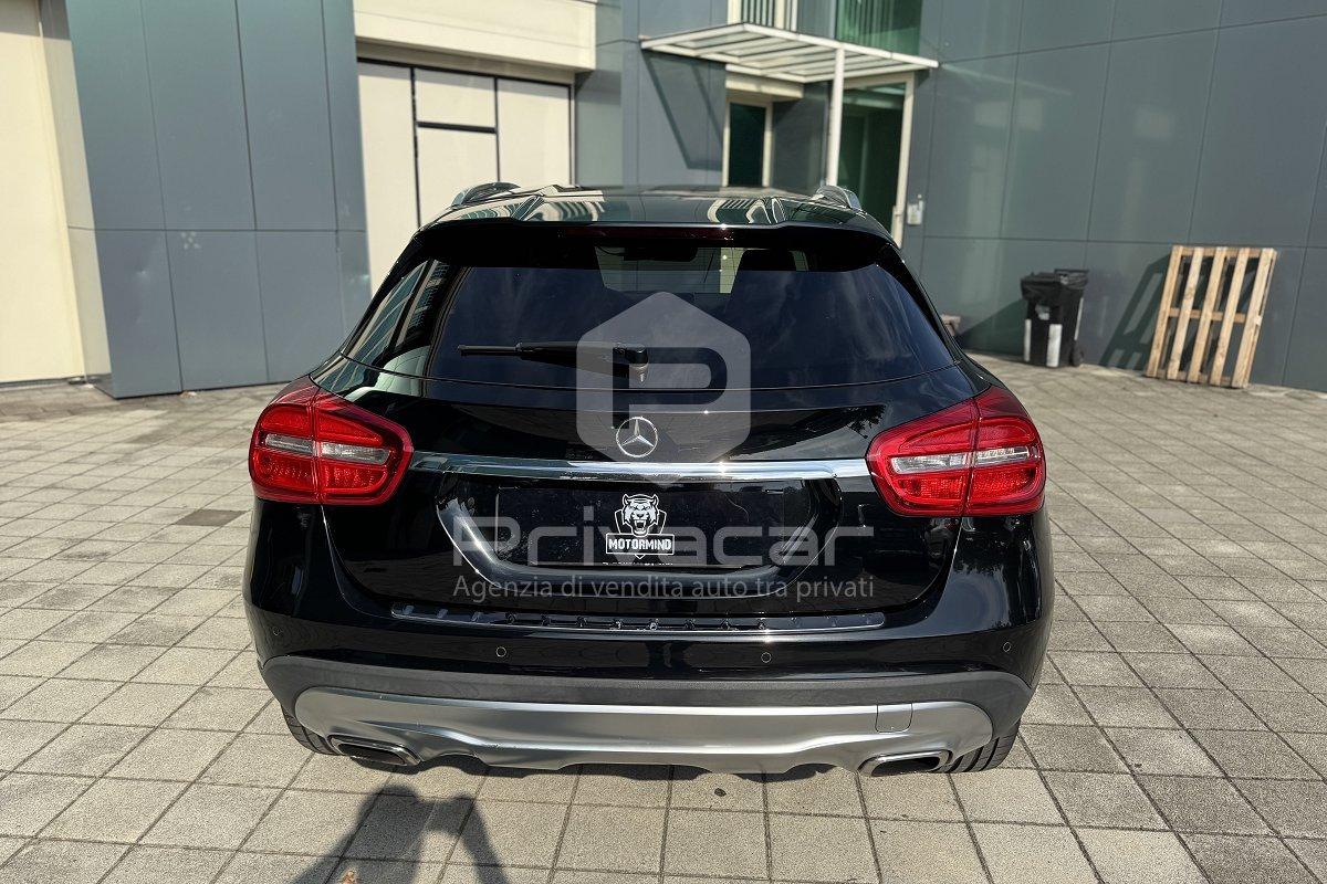 MERCEDES GLA 220 d Automatic 4Matic Sport