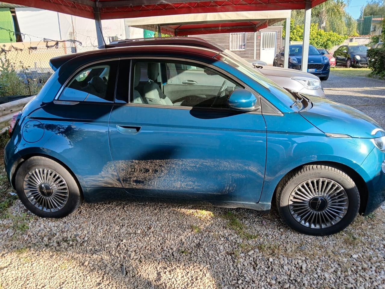 Fiat 500 500e Berlina 42 kWh Passion