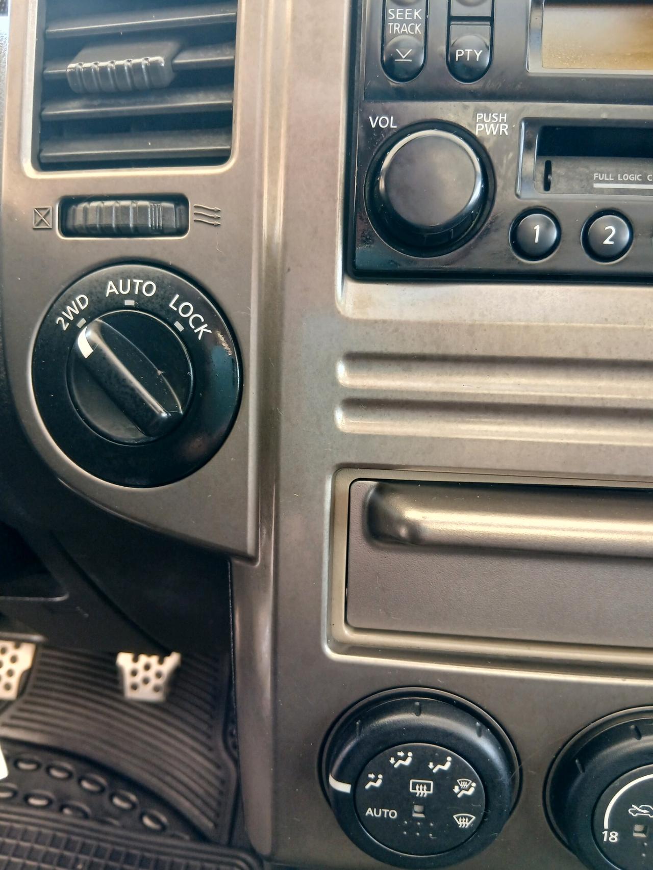 Nissan X-Trail 2.2 dCi 4x4 full 05