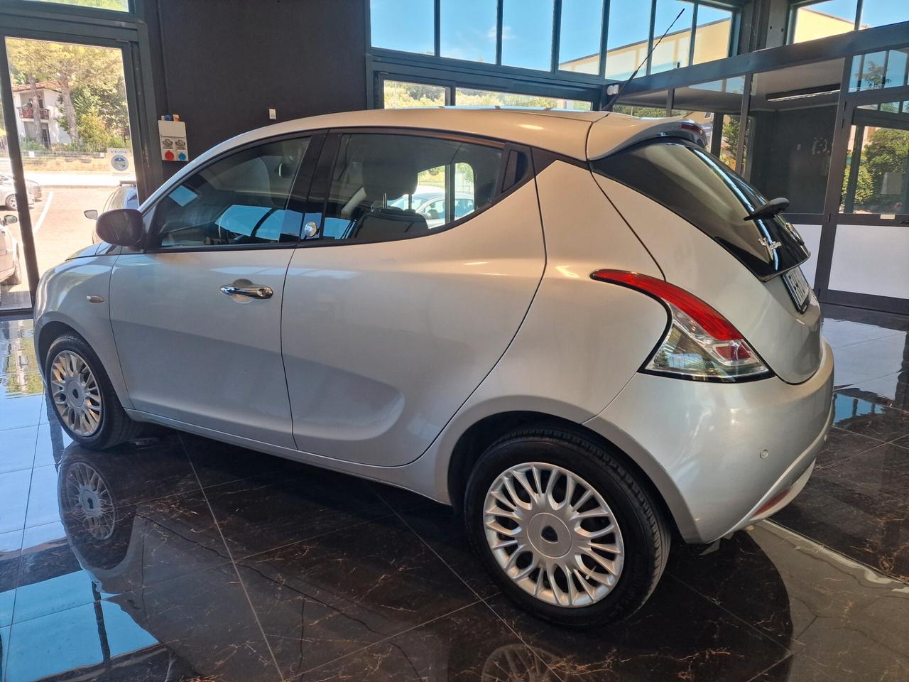 Lancia Ypsilon 1.2 BENZINA-GPL, 121 mila chilometri