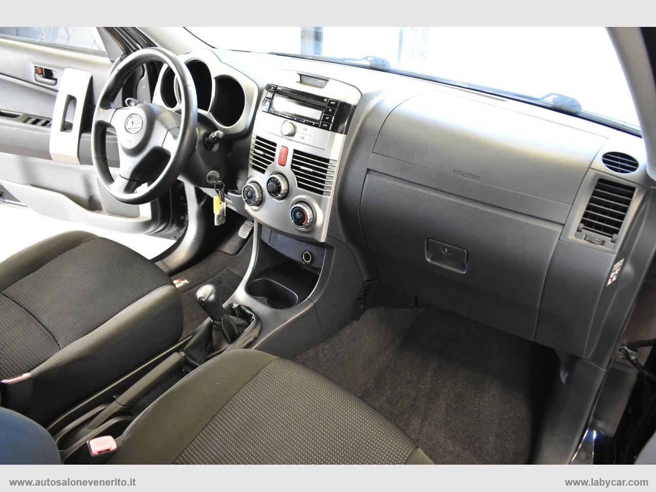 DAIHATSU Terios 1.5 4WD SX O/F