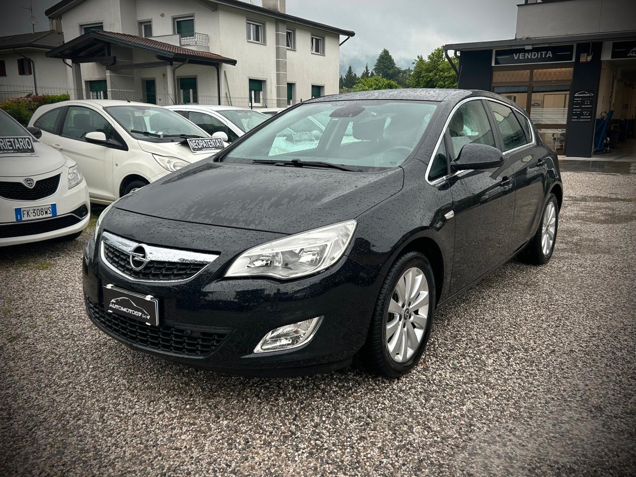 Opel Astra 1.7 CDTI 125CV 5 porte Cosmo