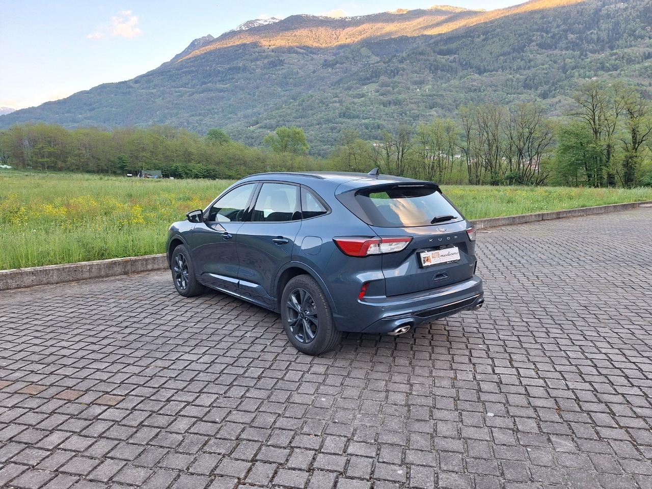 FORD Kuga 2.5 Full Hybrid 190 CVT AWD ST-Line 4X4
