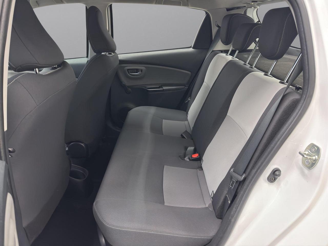 Toyota Yaris 5p 1.5h Business