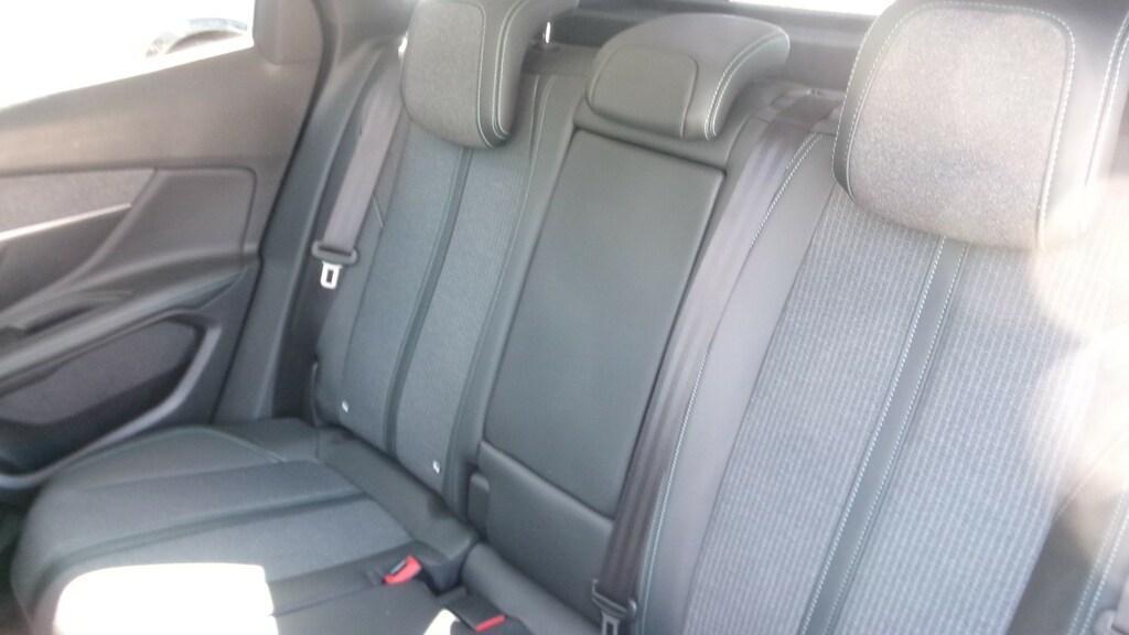 Peugeot 3008 1.5 BlueHDi Allure Pack EAT
