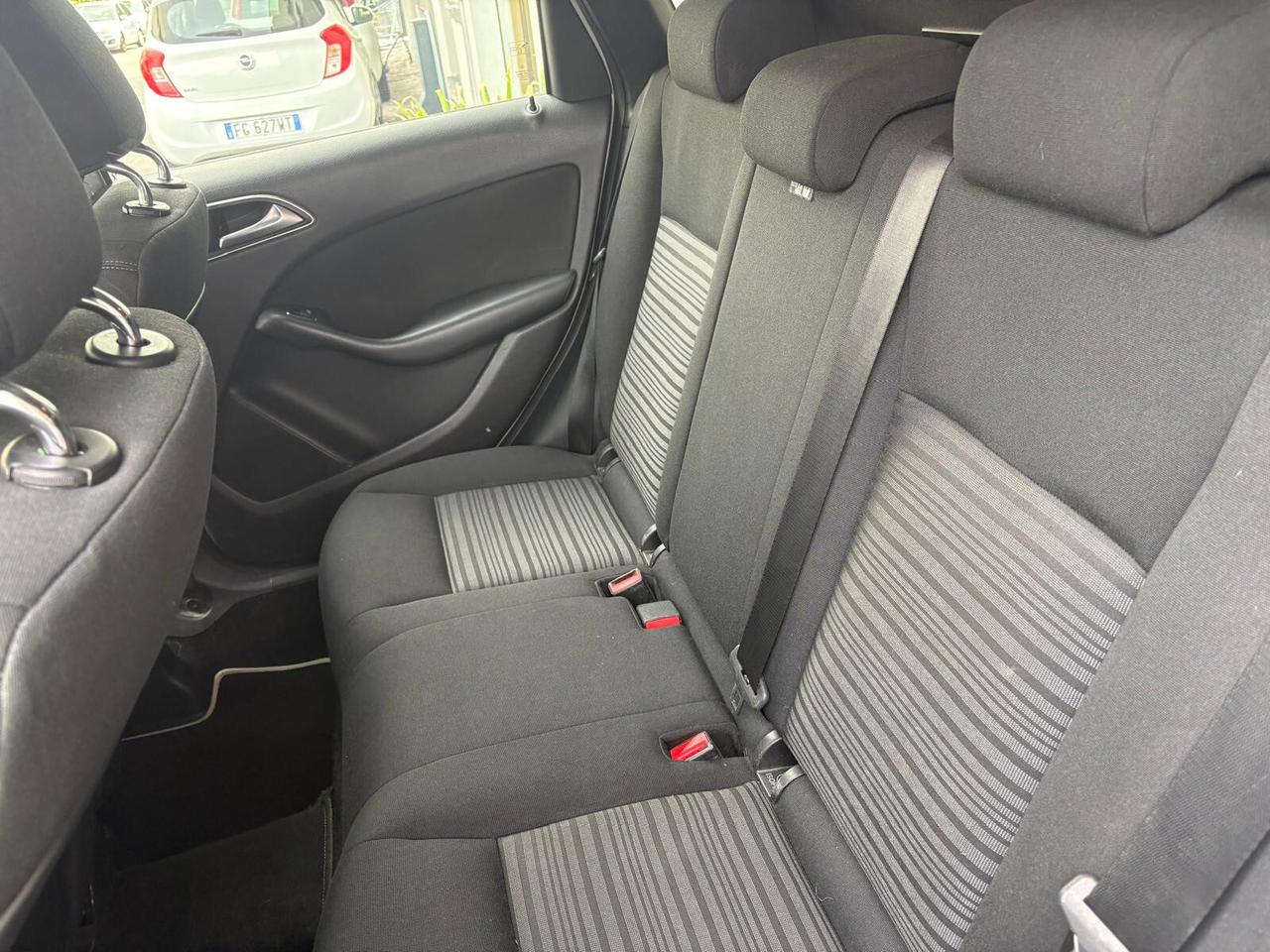 Mercedes-benz B 180 BlueEFFICIENCY Premium