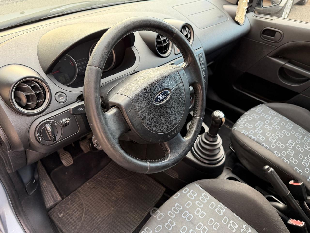 Ford Fiesta 1.4 TDCi 3p. Ambiente