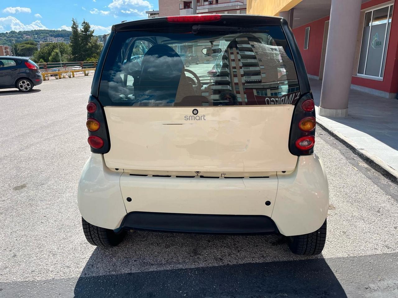 Smart ForTwo 700 coupé pure (37 kW)motore rifatto