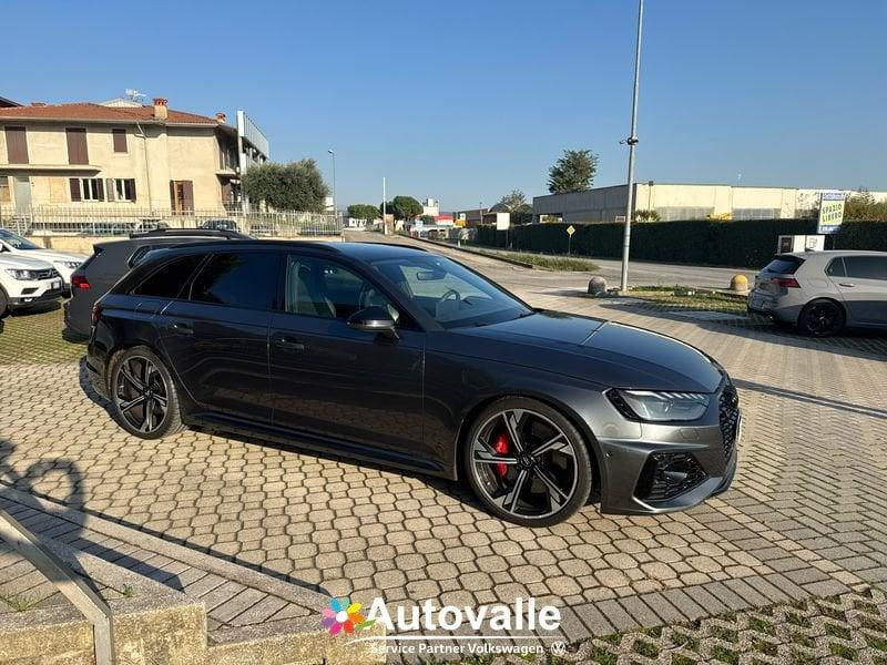 Audi A4 RS 4 Avant