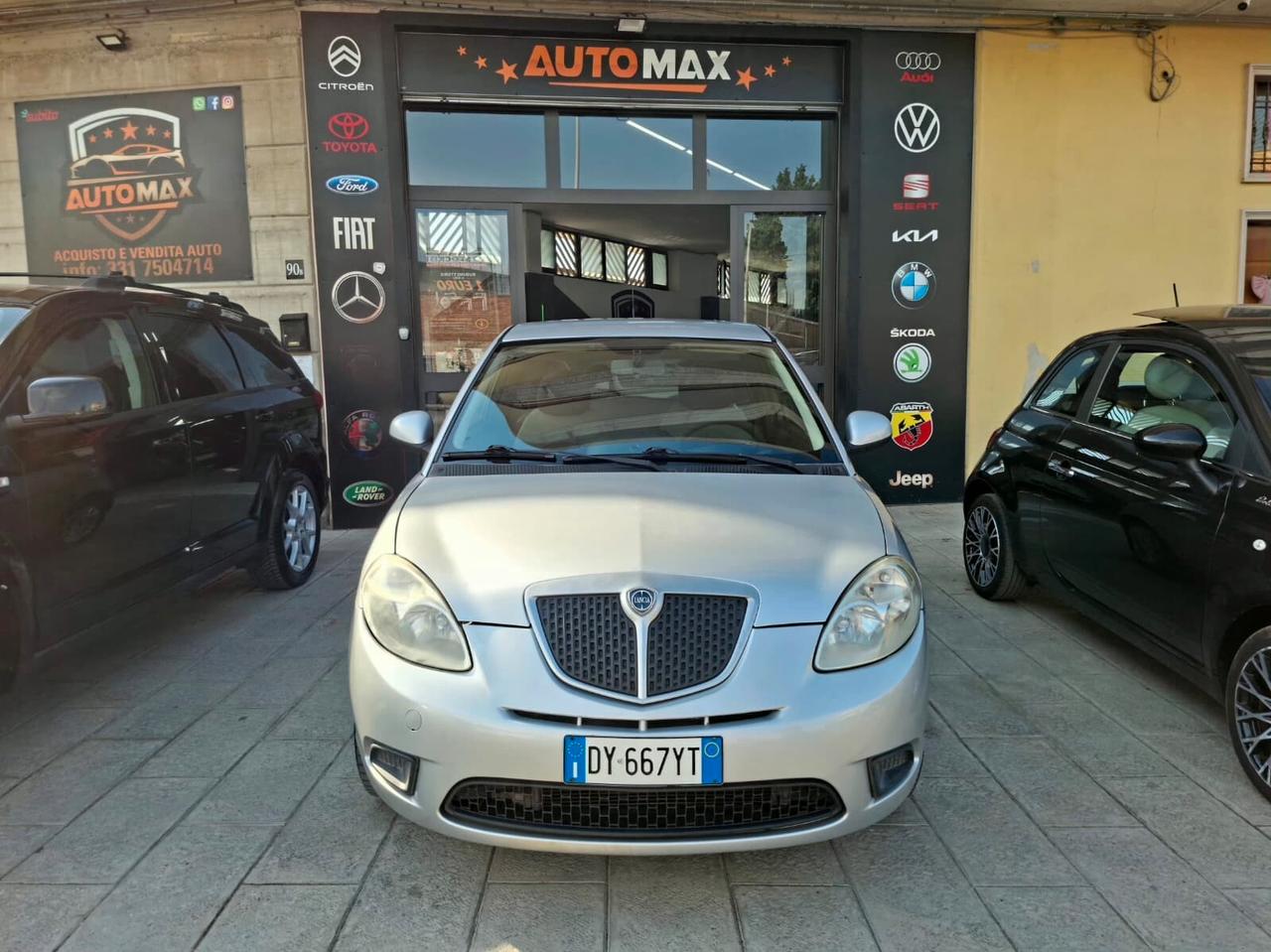 Lancia Ypsilon 1.4 60cv Oro 2010