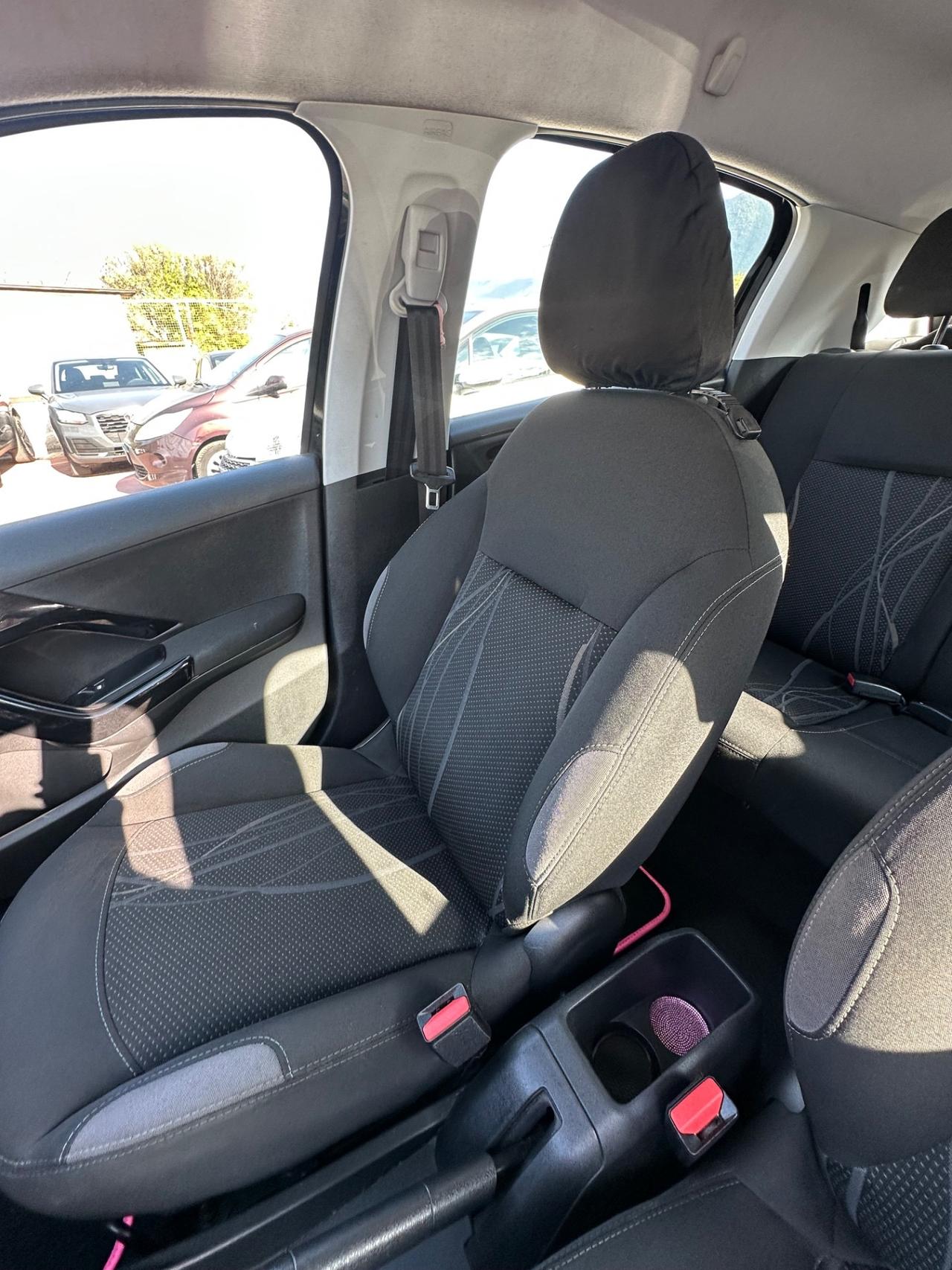 Peugeot 208 1.2 VTi 82 CV 5 porte Access