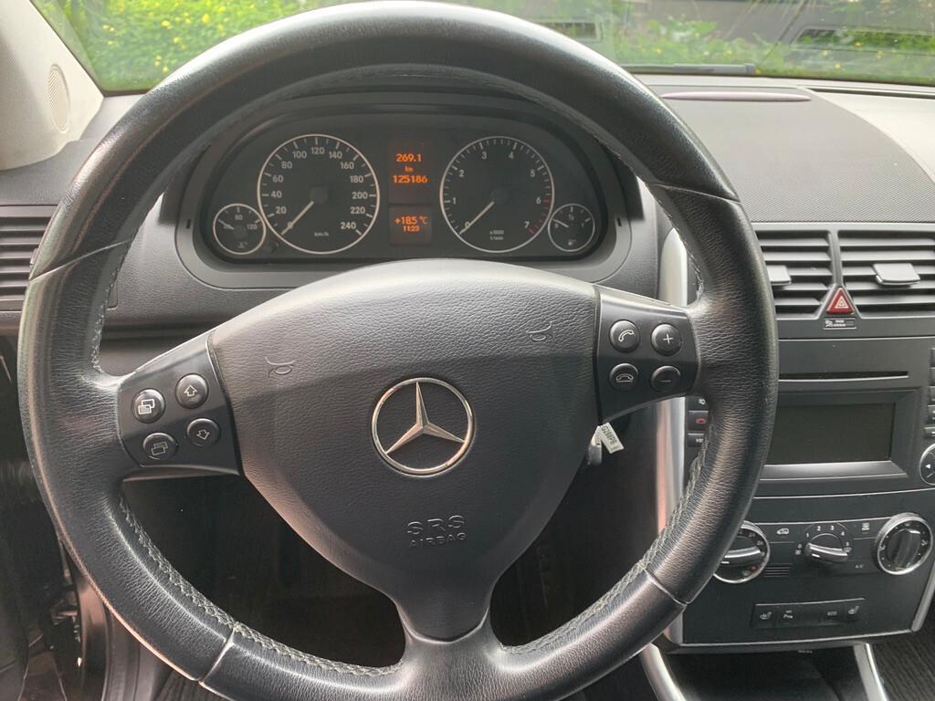 Mercedes-benz A 160 BlueEFFICIENCY Elegance