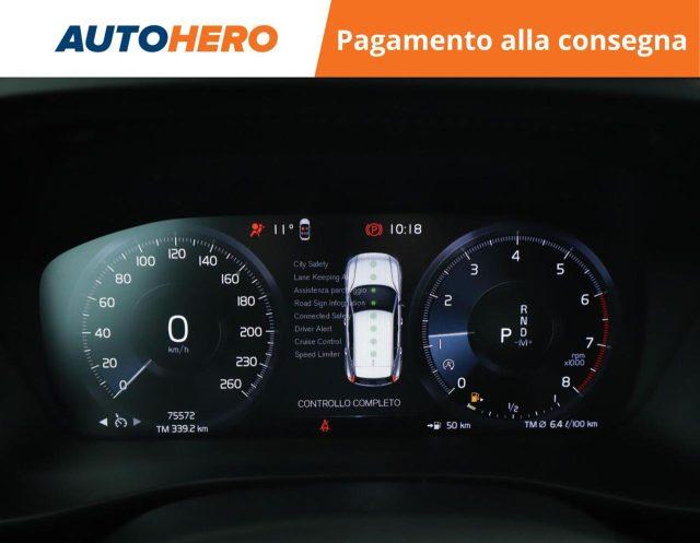 VOLVO XC40 T2 Geartronic Momentum