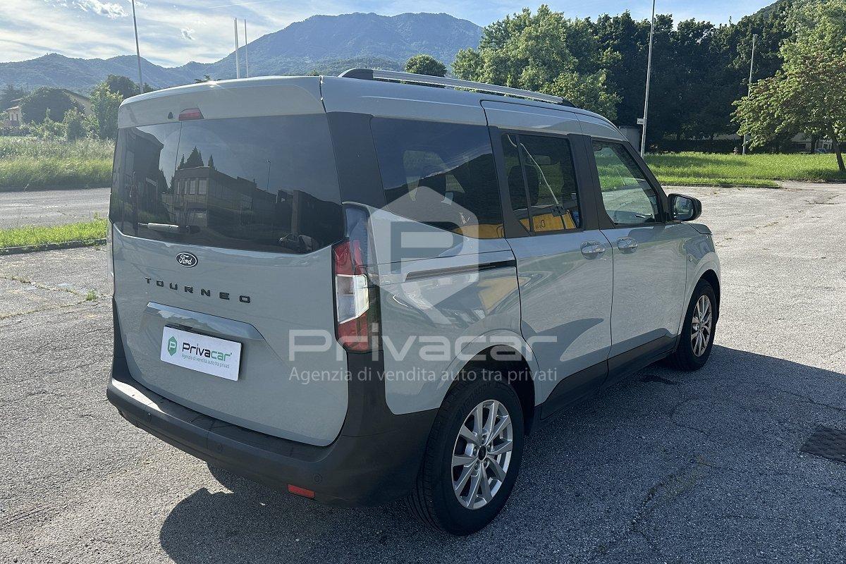 FORD Tourneo Courier 1.0 EcoBoost Titanium