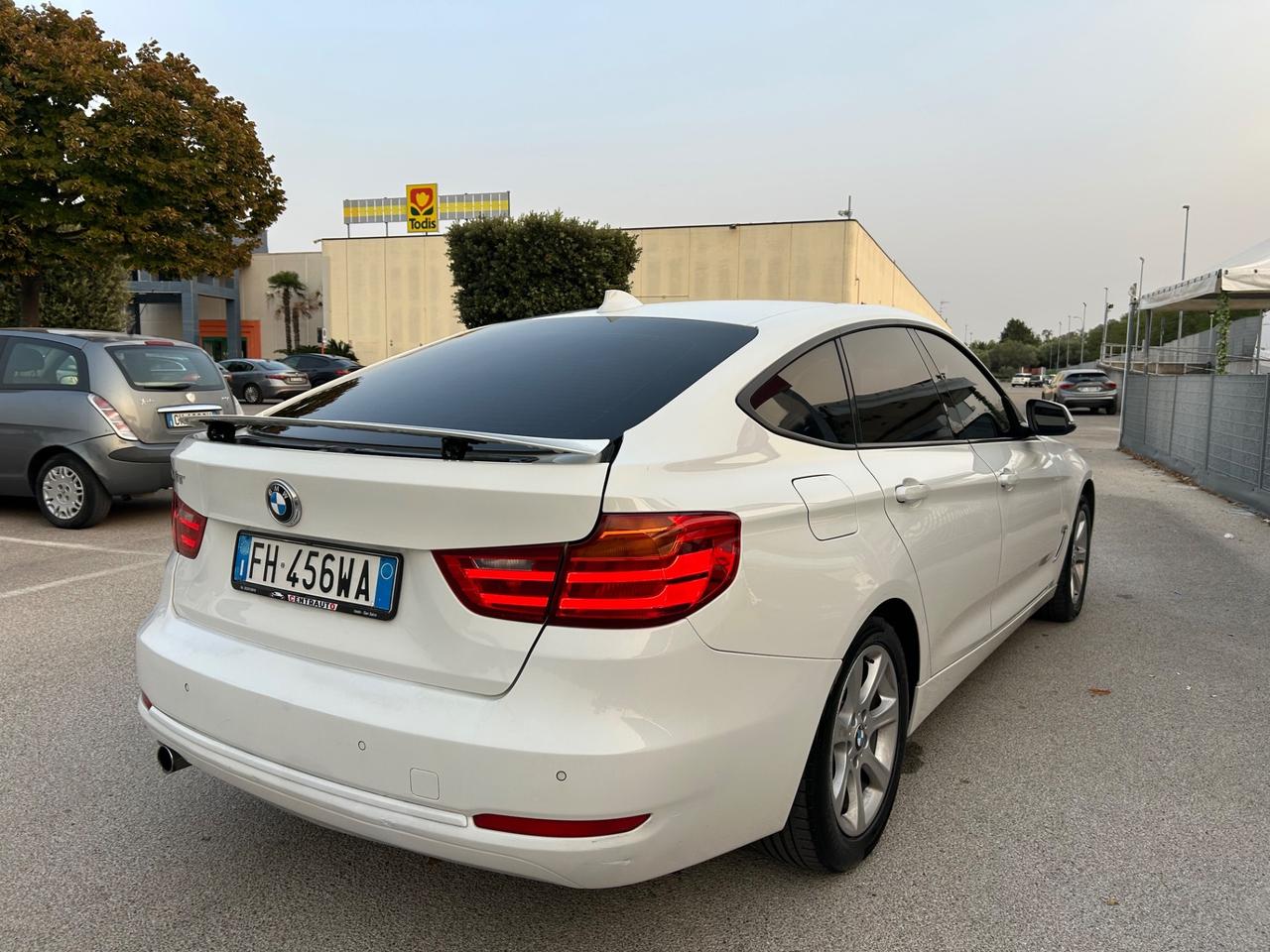 Bmw Gran Turismo GT SERIE 3 318D 2.0 143CV 2014