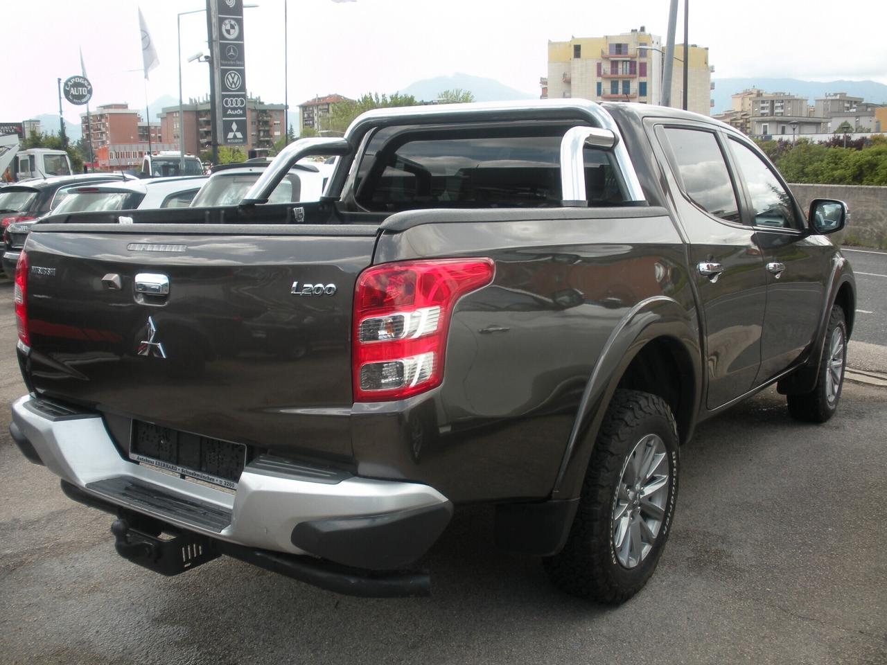 Mitsubishi L200 2.4 DI-D/181CV Double Cab Intense Hp Mivec SDA
