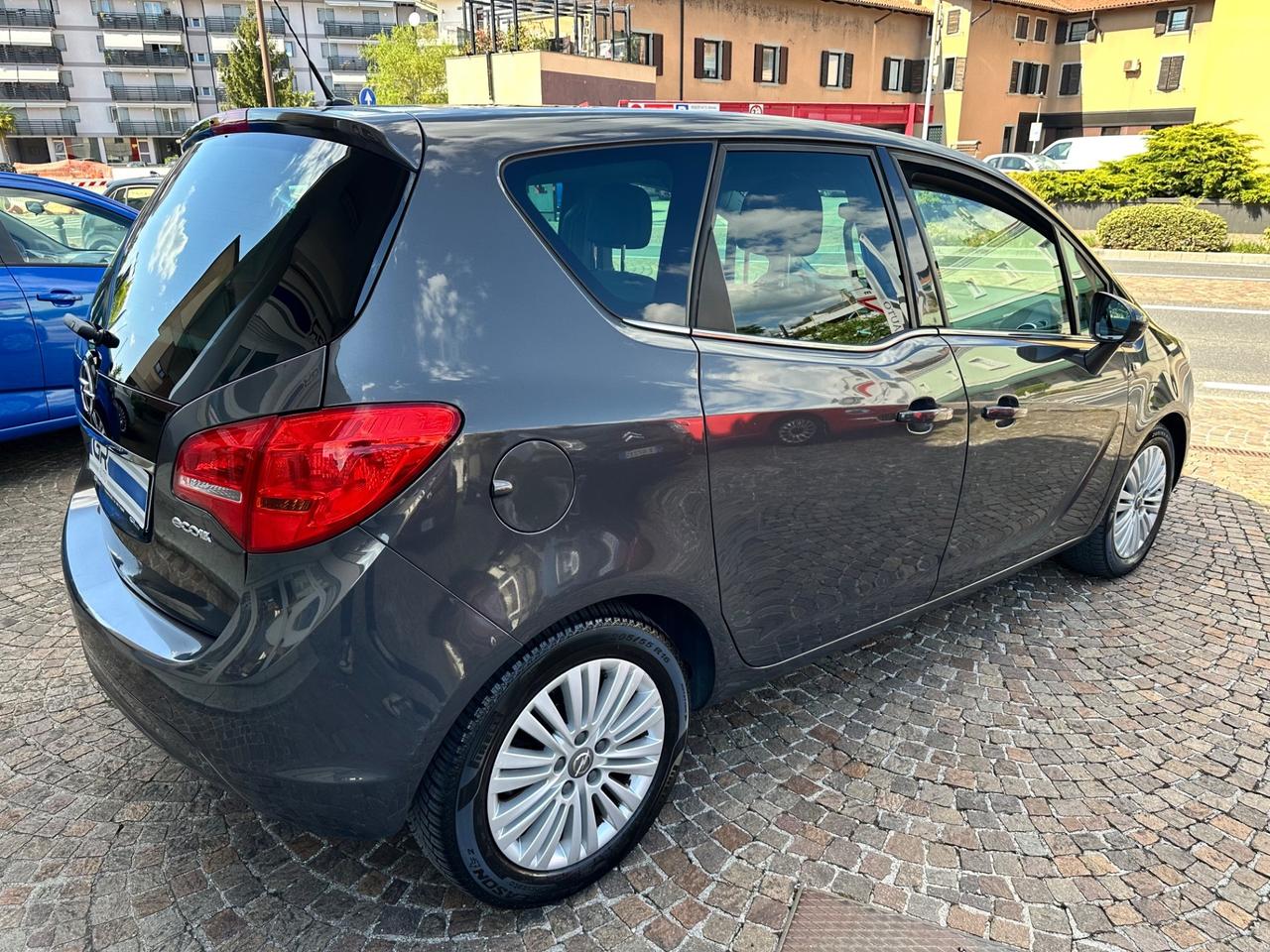Opel Meriva 1.3CDTI 95CV Cosmo - Neopatentati