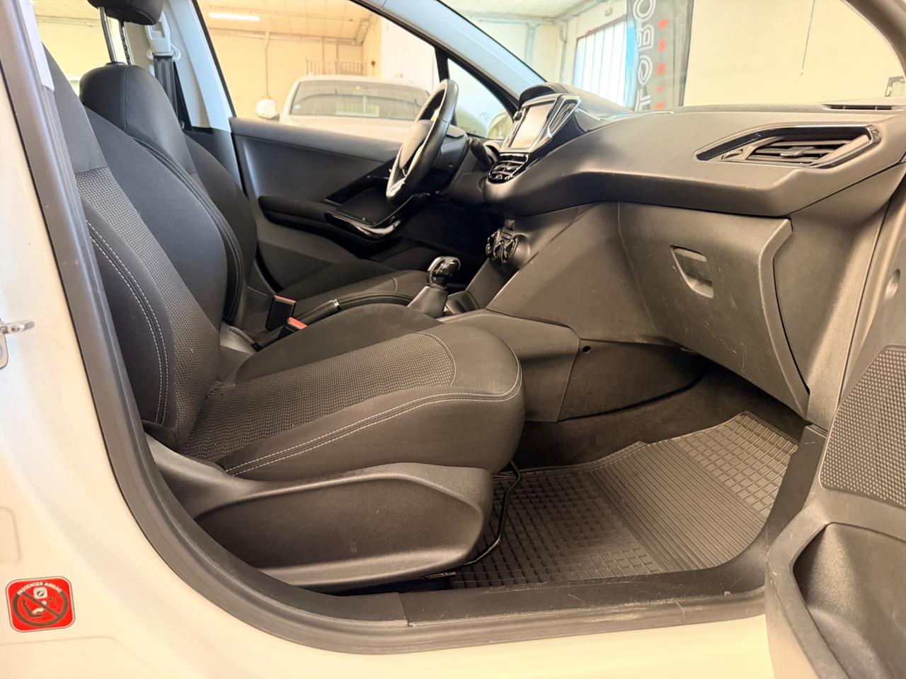 Peugeot 208 BlueHDi 75 5 porte Allure