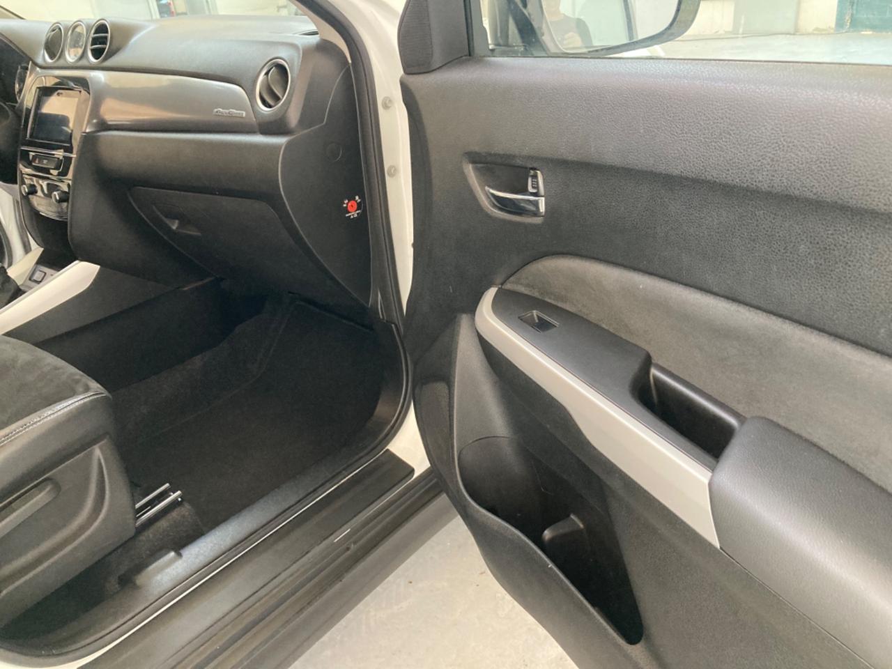 Suzuki Vitara 1.6 DDiS 4WD AllGrip V-Top