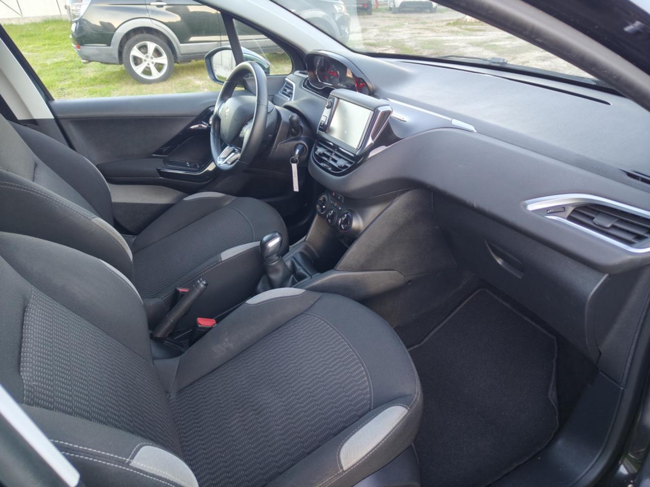 Peugeot 208 PureTech 82 5 porte Access