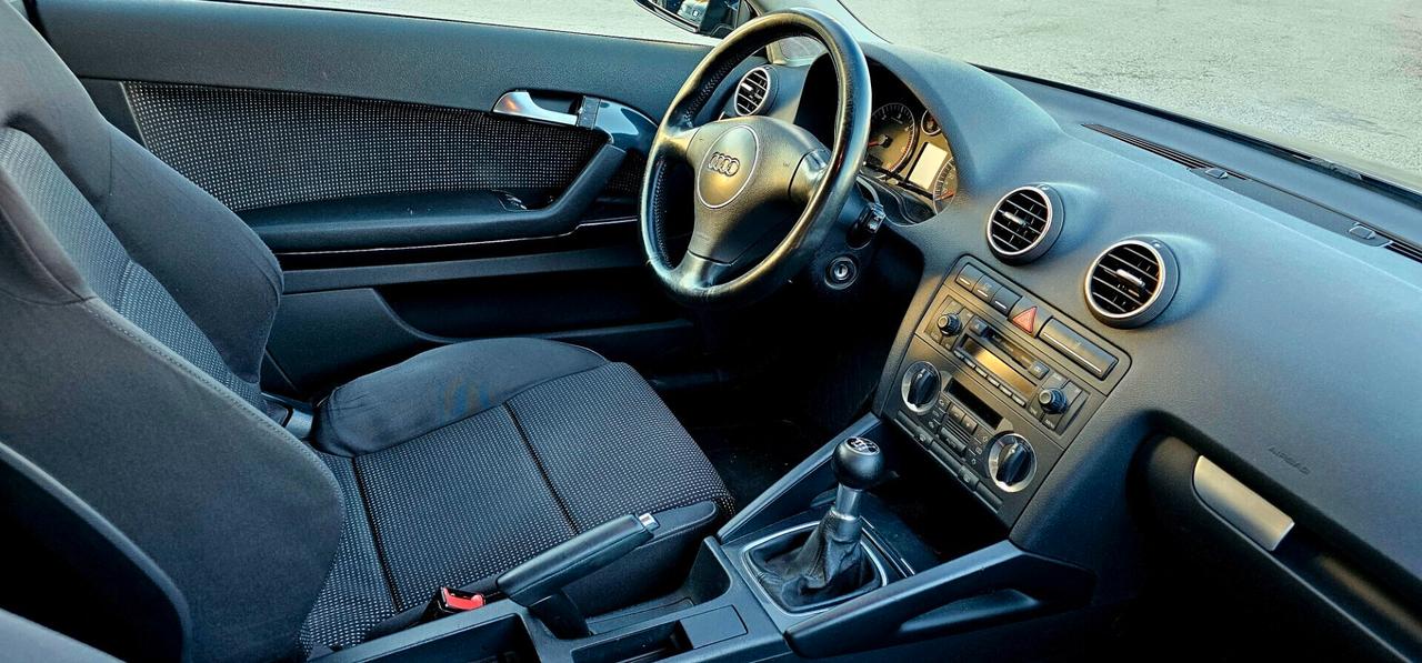Audi A3 2.0 16V TDI Attraction