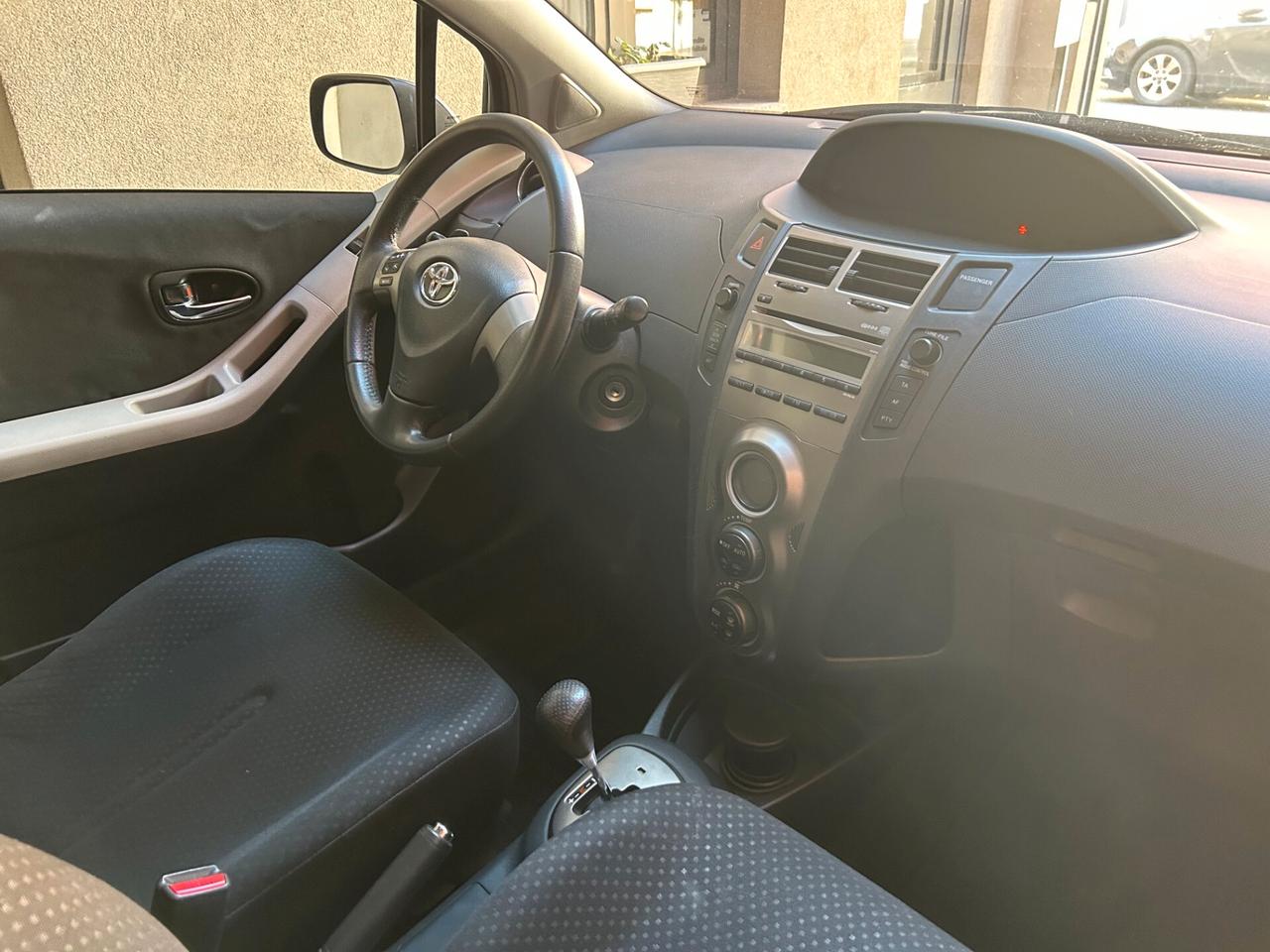 Toyota Yaris 1.3 5 porte M-MT Sol