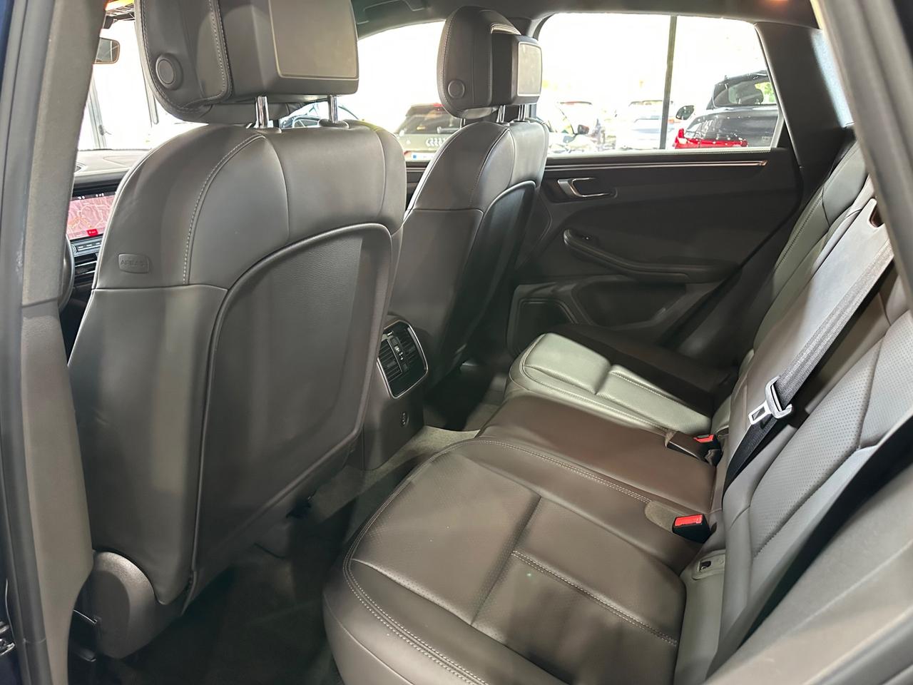 Porsche Macan 2.0 PASM