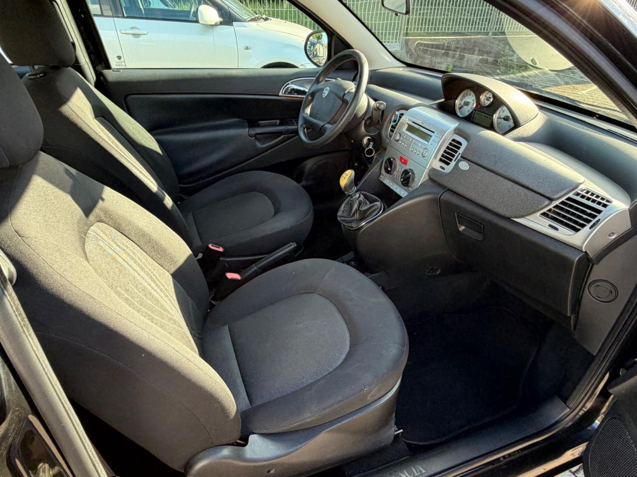 Lancia Ypsilon 1.2 69 CV 5 porte S&S Platinum