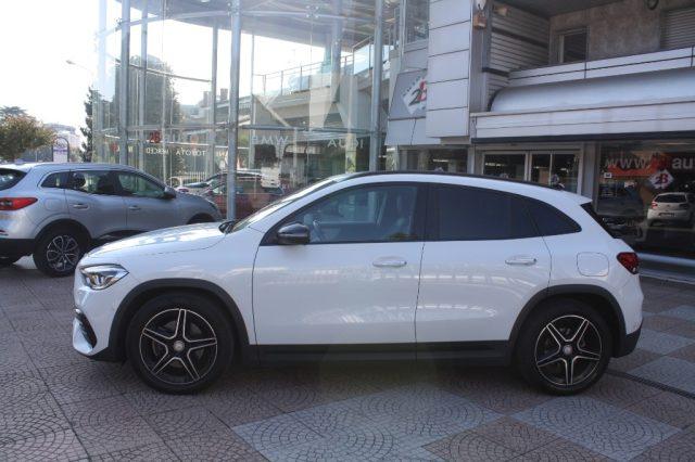MERCEDES-BENZ GLA 200 Automatic Premium