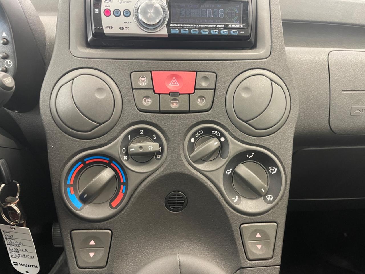 Fiat Panda 1.2 69 cv Dynamic km 57.000 Pari al nuovo