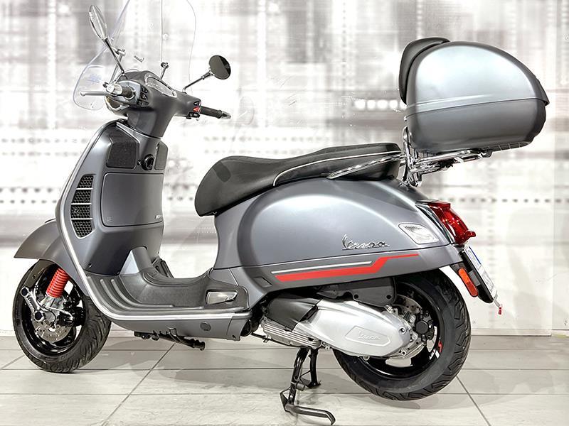 Piaggio Vespa GTS 300 Supersport HPE ABS