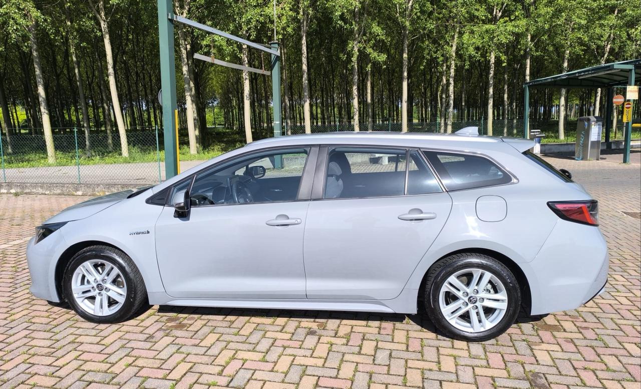 Toyota Corolla Touring Sports 1.8 Hybrid Business