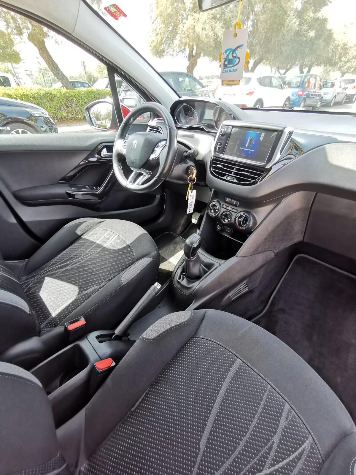 Peugeot 208 1.2 VTi 82 CV 5 porte Allure 2014