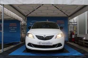 Lancia Ypsilon 1.0 FireFly 5 porte S&S Hybrid Ecochic Silver