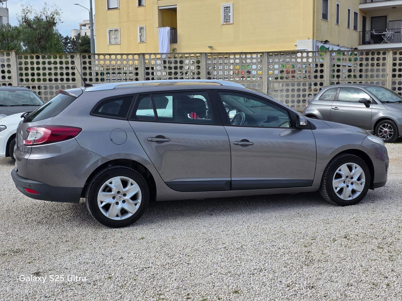 Renault Mégane 1.5 dCi 110CV SporTour Live 2013