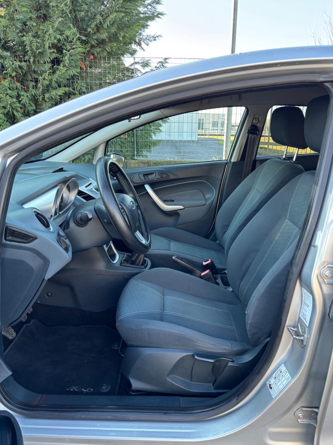 Ford Fiesta 1.4 TDCi 5p. Titanium