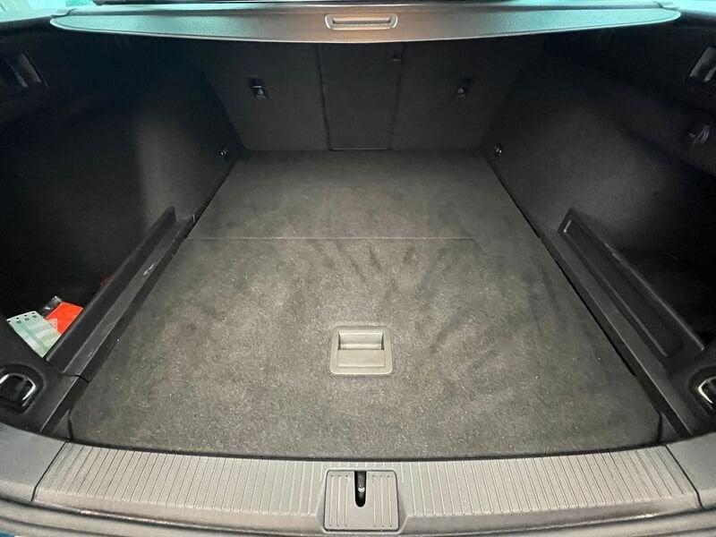 Volkswagen Passat Variant 2.0 TDI Executive 4Motion 200 CV DSG
