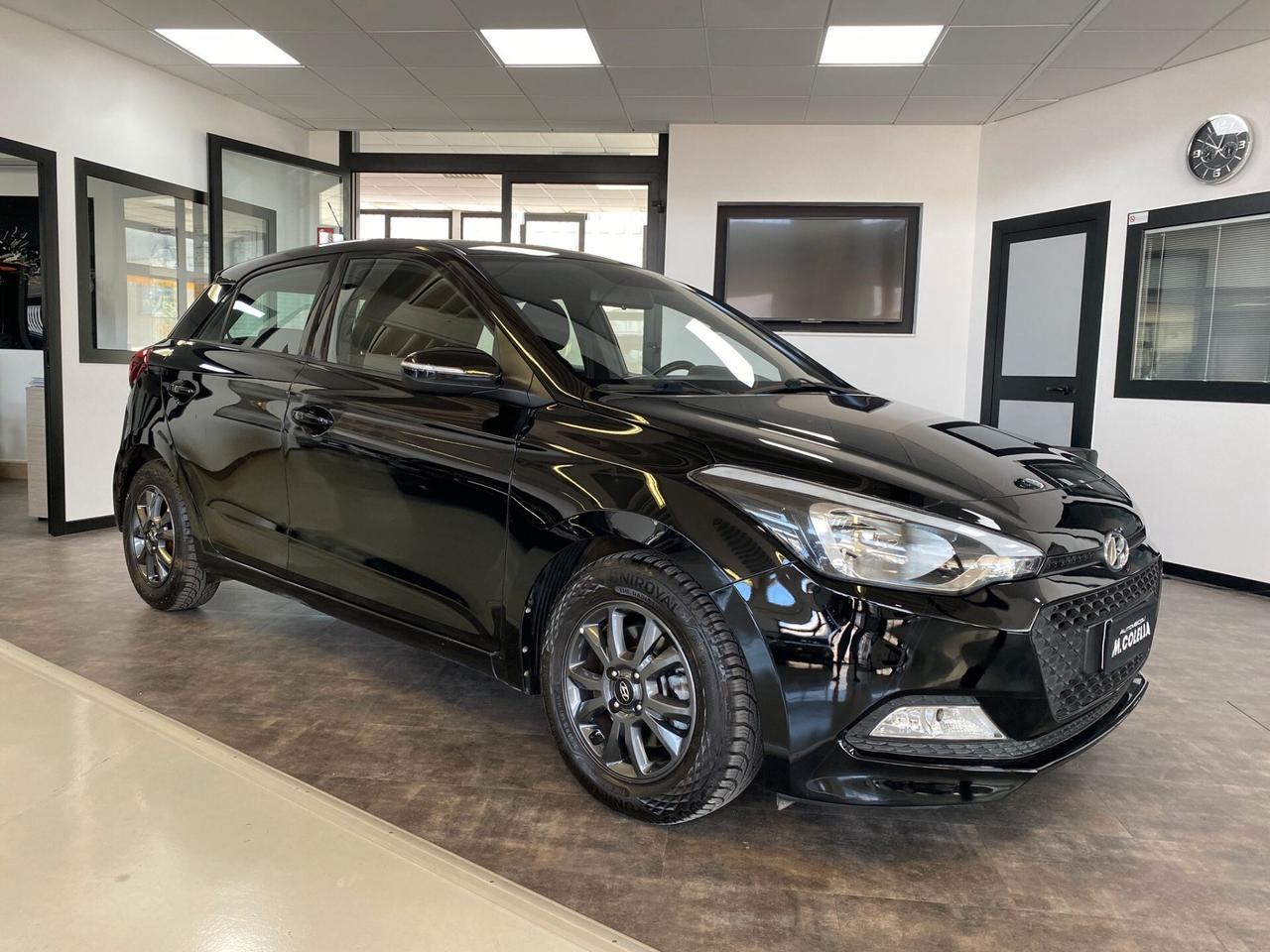 Hyundai i20 1.1 CRDi 12V 5 porte Blackline 6Marce