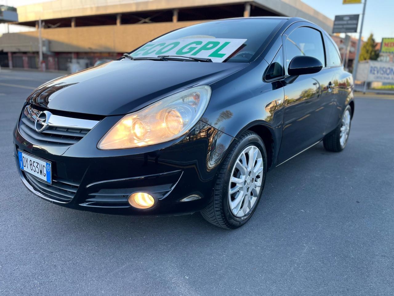 Opel Corsa 1.2 80CV 3 porte GPL-TECH Enjoy