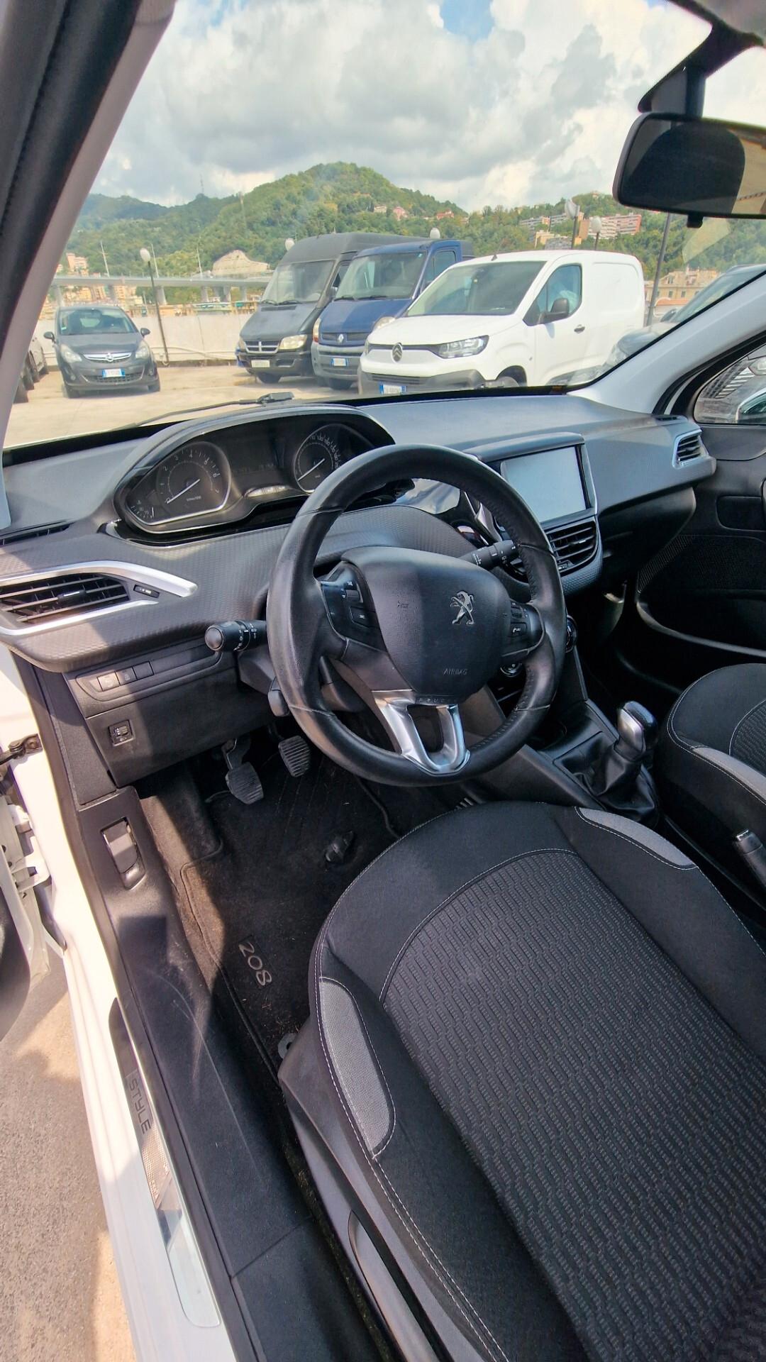 Peugeot 208 PureTech 82 5 porte Active