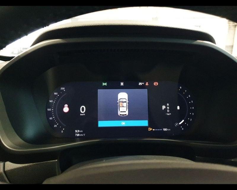 Volvo XC40 (2017-->) B3 automatico Essential