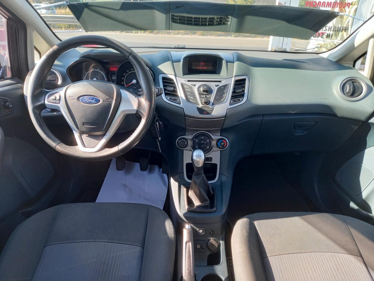 Ford Fiesta 1.2 Gpl Titanium 5 porte