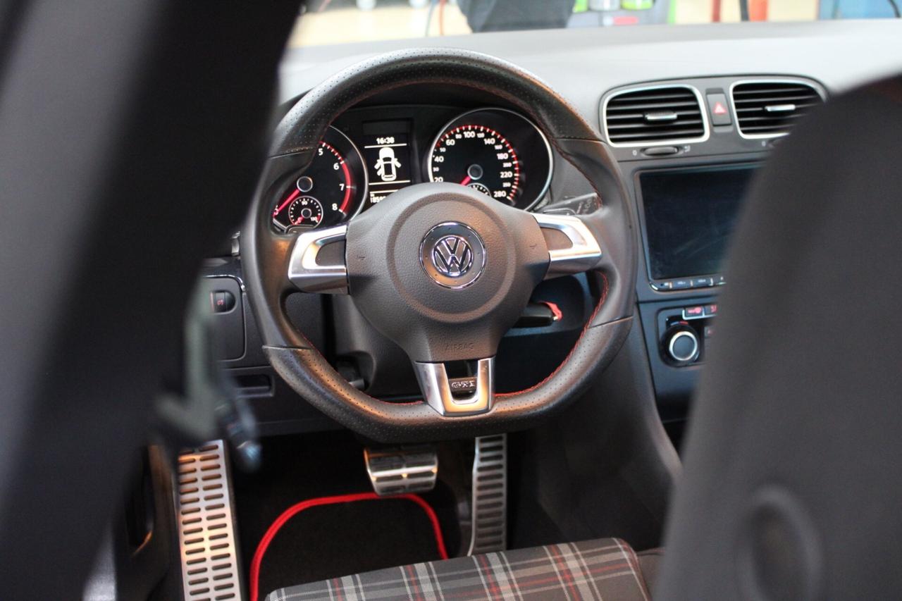 Volkswagen Golf 2.0 TSI DSG 5p. GTI